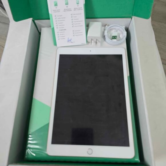2020 Apple iPad (10.2-inch, WiFi, 128GB) - Gold (Renewed Premium - Picture 1 of 10